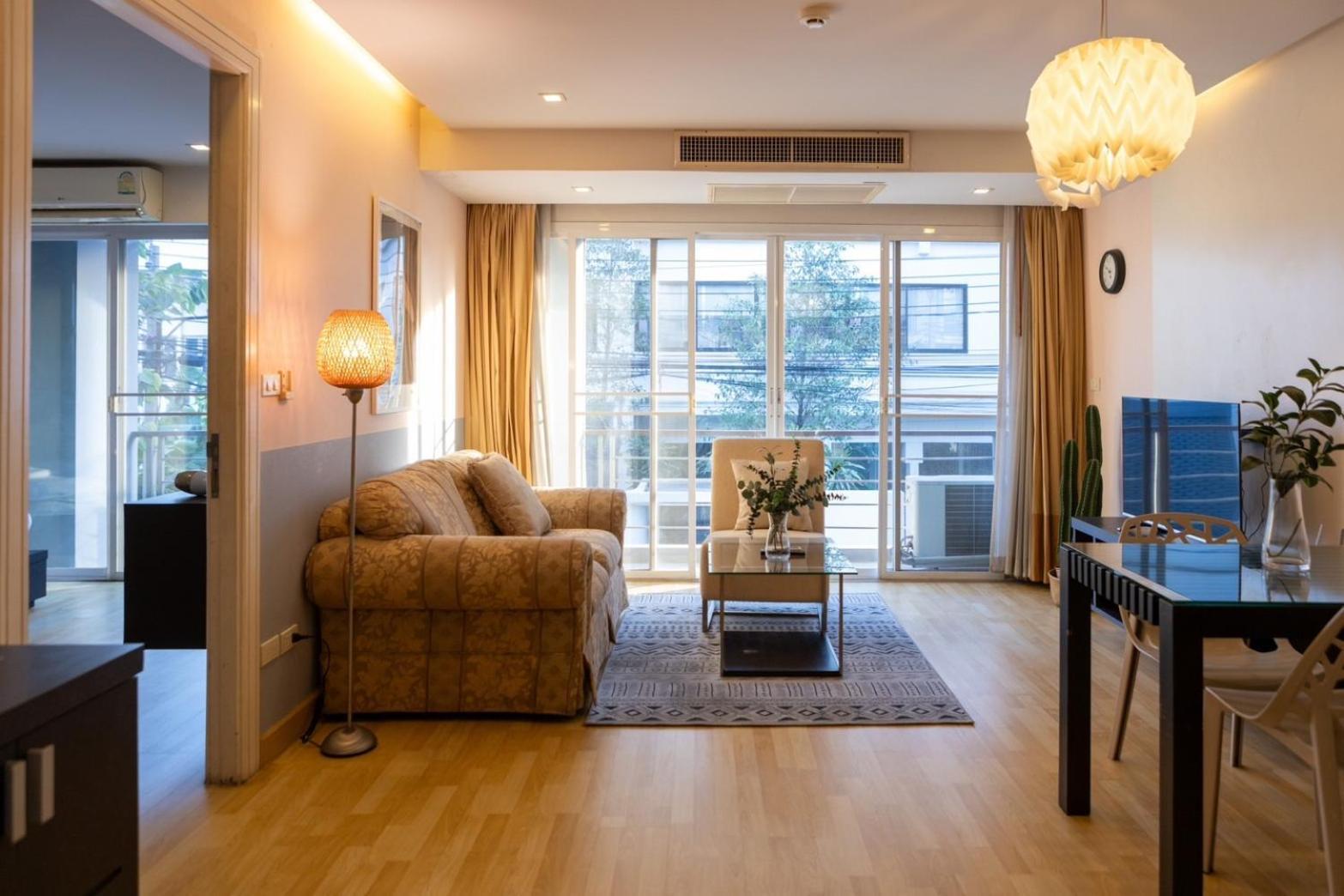 P Villa Lamoon Thonglor Bangkok Esterno foto