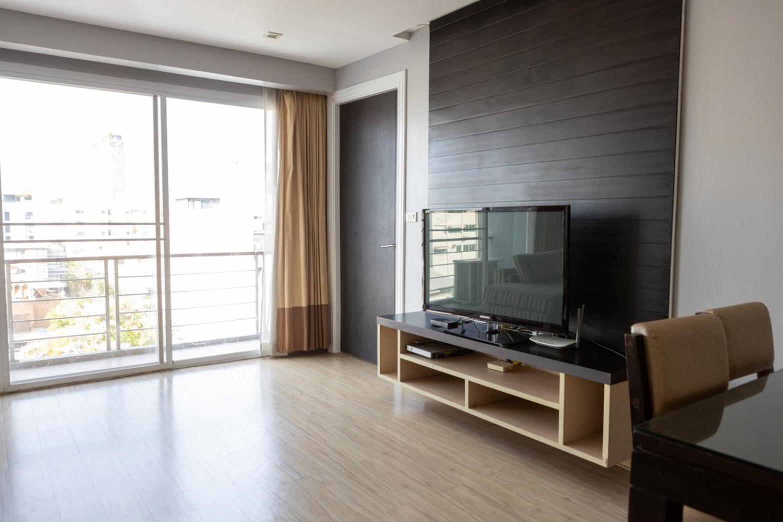 P Villa Lamoon Thonglor Bangkok Esterno foto
