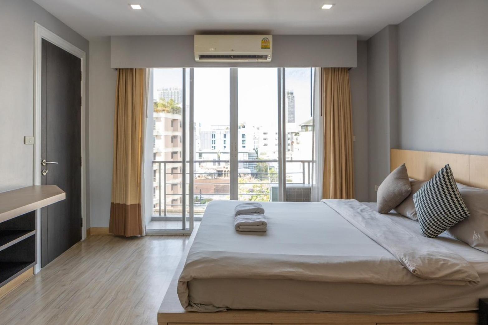 P Villa Lamoon Thonglor Bangkok Esterno foto