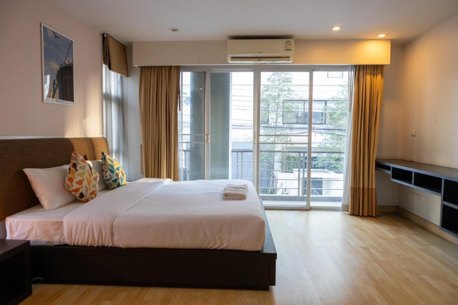 P Villa Lamoon Thonglor Bangkok Esterno foto
