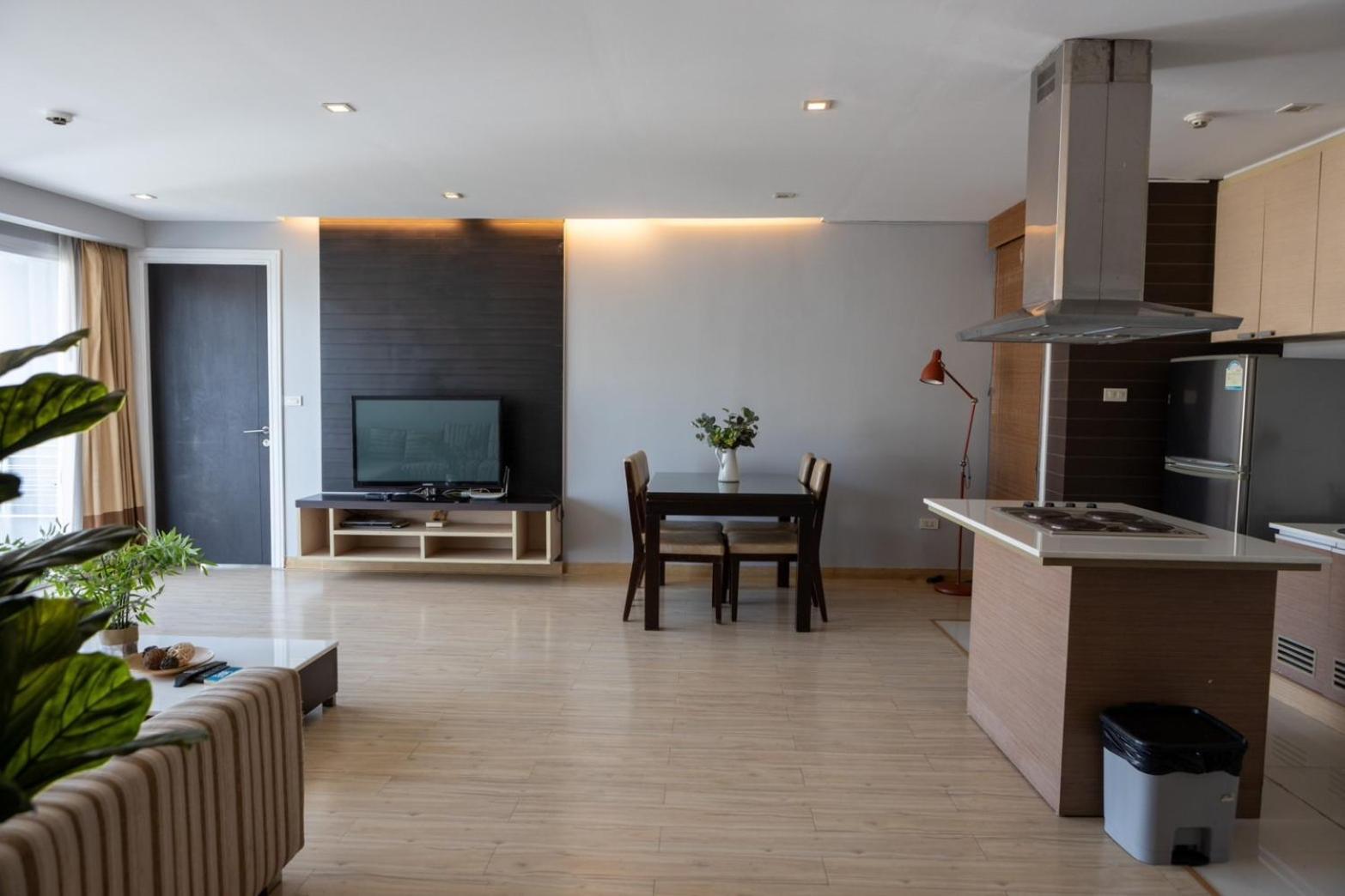 P Villa Lamoon Thonglor Bangkok Esterno foto